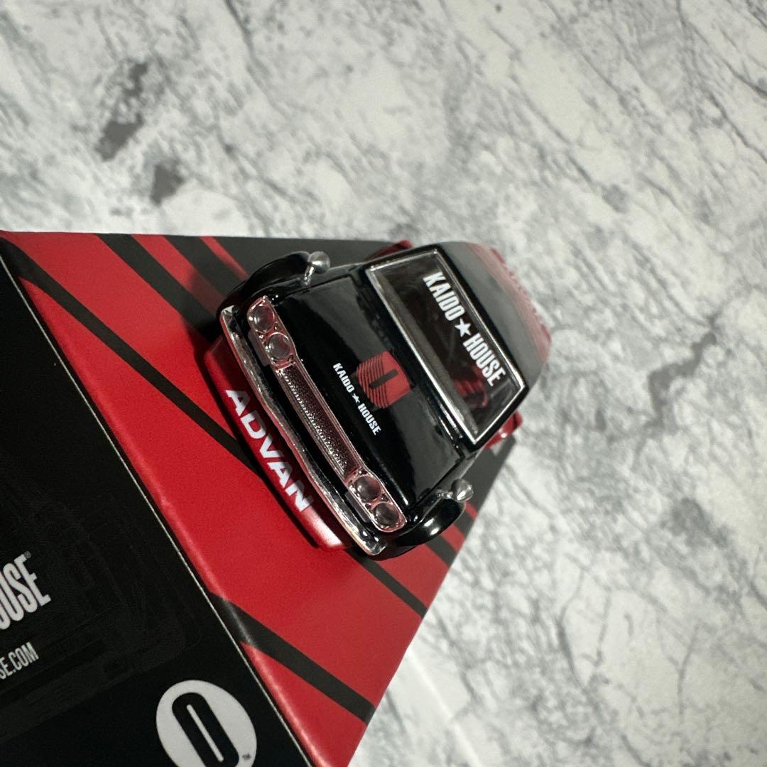 ミニGT 街道ハウス 日産ダットサン 510ワゴン ADVAN チェイス