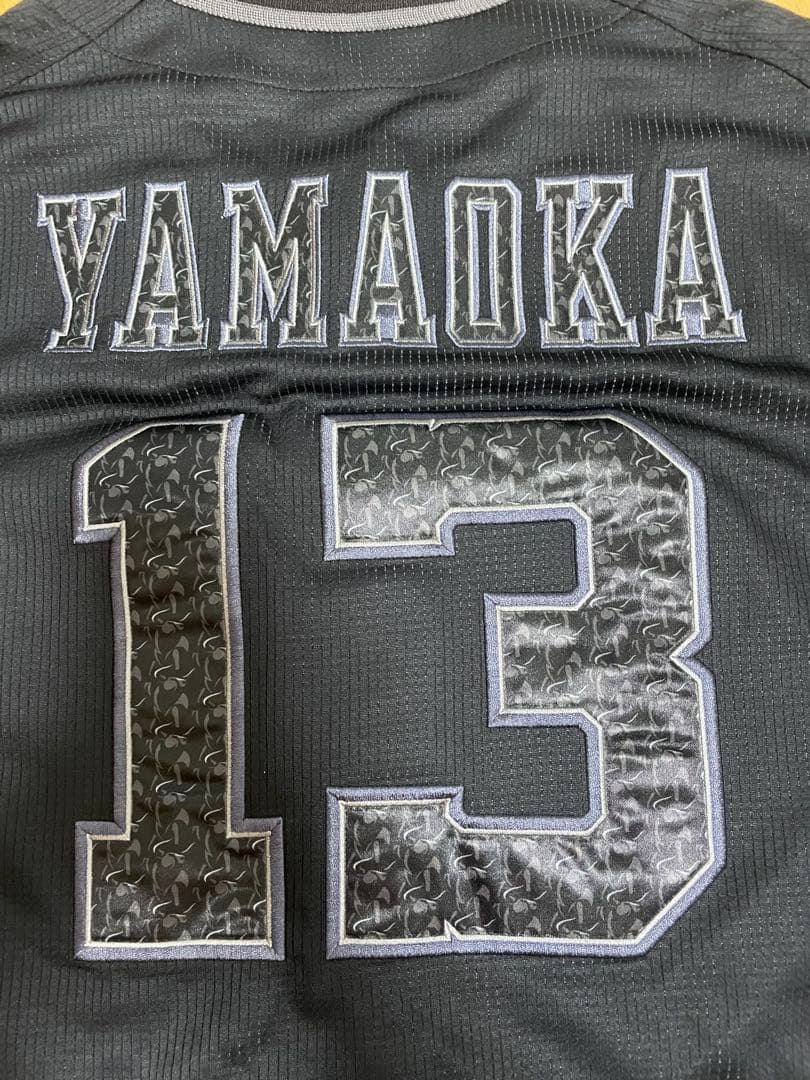 オリックス・バファローズ 山岡泰輔 ユニフォーム