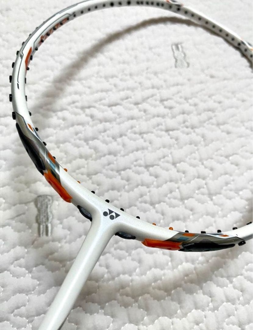 バドミントンラケット ヨネックス ボルトリック70 Etune 4UG5