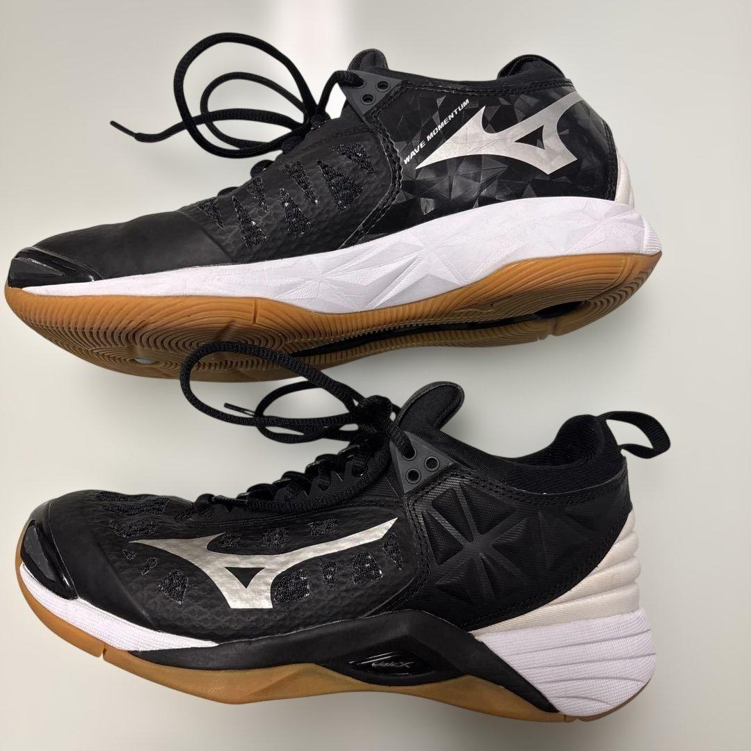 Mizuno バレーボールシューズ WAVE MOMENTUM 23.5