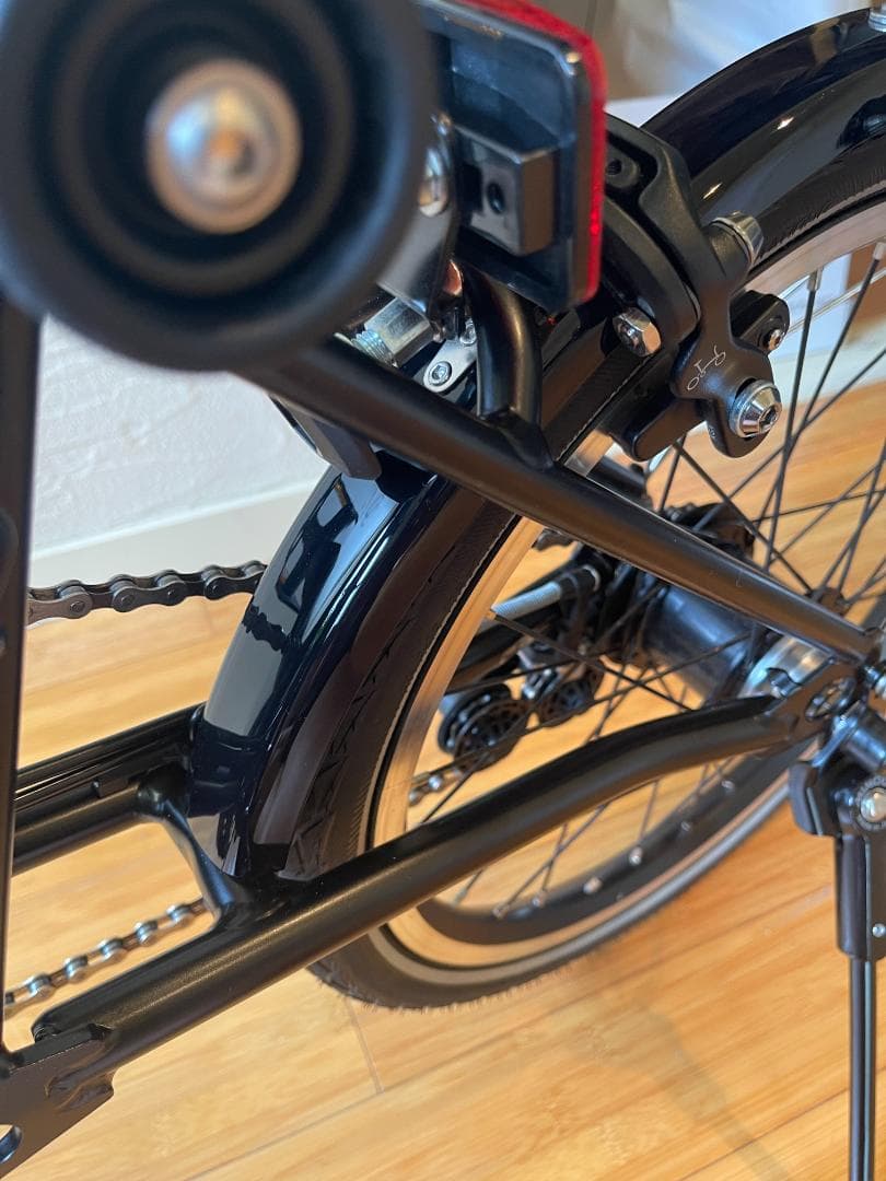 【ほぼ新品】BROMPTON C Line M6L ブラックラッカー／試乗のみ