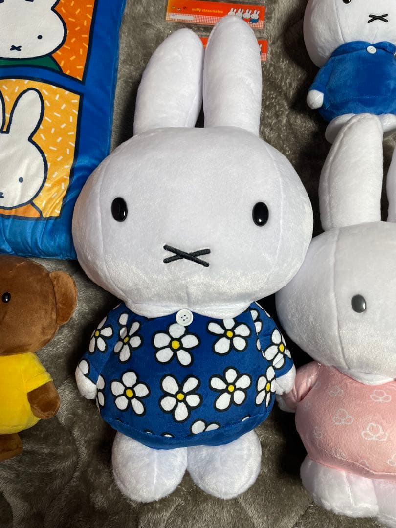ミッフィー　ボリス　ブルーナ　ぬいぐるみ　マスコット　クッション　定規　花柄