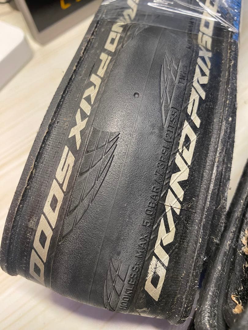 グランプリ 5000 STR 700x25C タイヤ