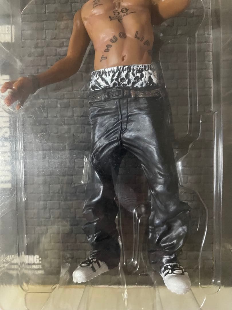 2PAC シャクール 限定フィギュア