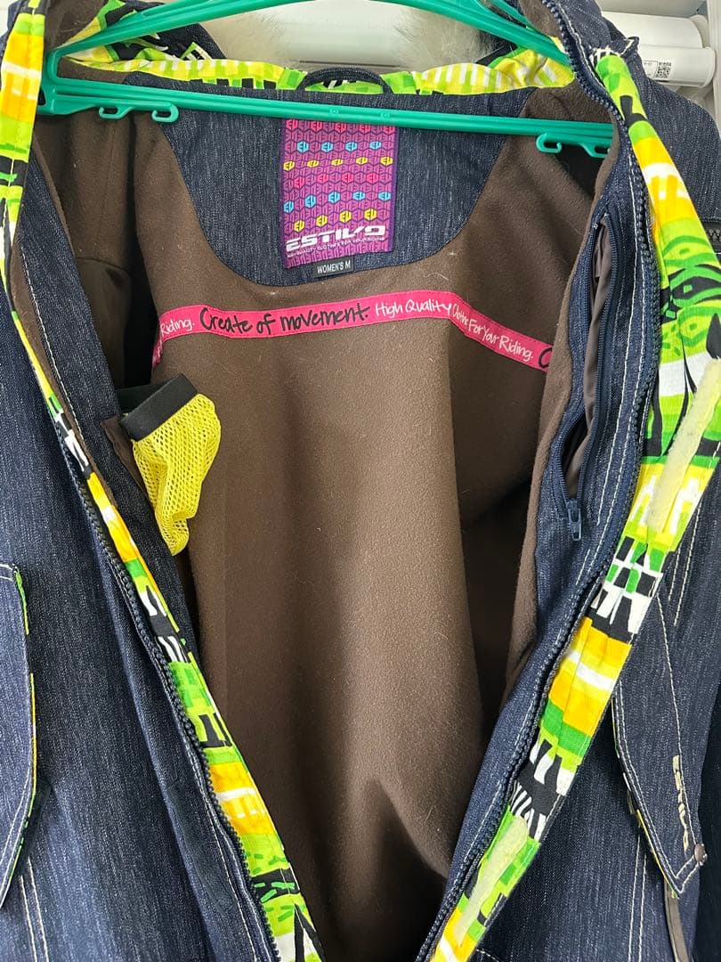 【美品】デニムファー付きスノーウェア　Mサイズ