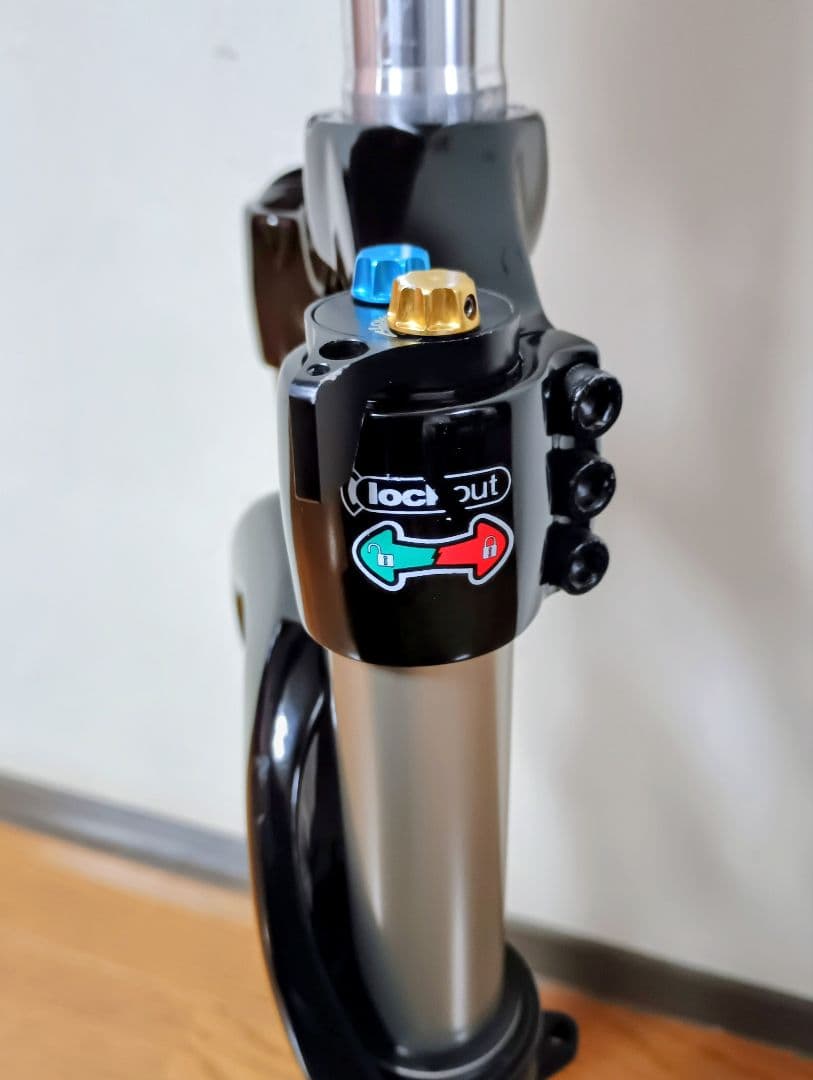 MAGURA（マグラ）ローニン80（26インチ）100ｘQR　※匿名配送・送料込