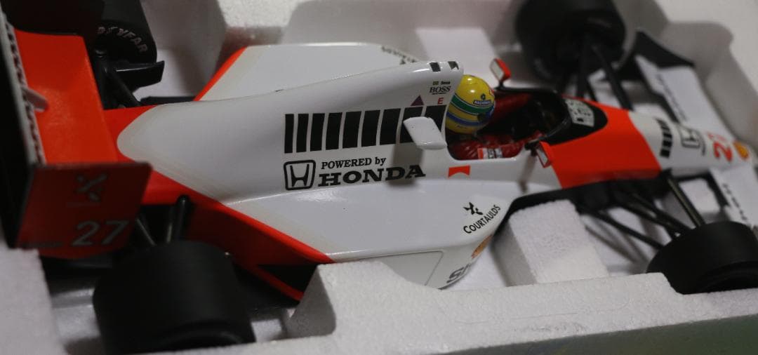 ビックスケール１／1８マクラーレン・ホンダMP4／5Ｂ　セナ・コレクション中古品