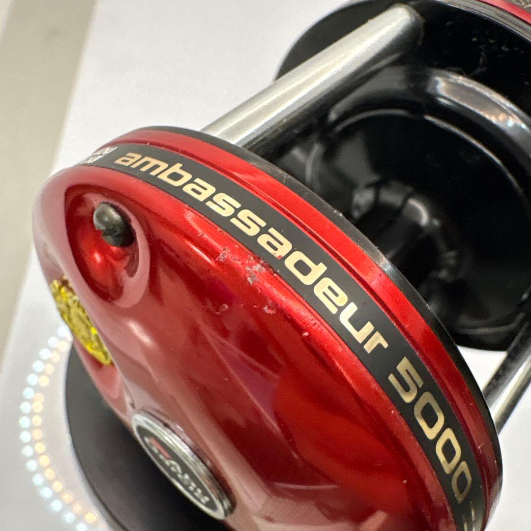 Abu Garcia Ambassadeur 5000ベイトリール レッド