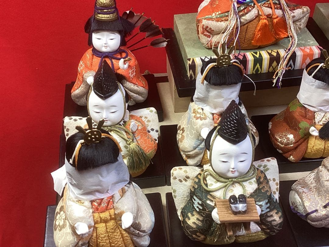 雛人形 十五人飾り 雛匠東玉 中古品超美品 人形サイズ(幅11〜7㎝高さ13㎝)