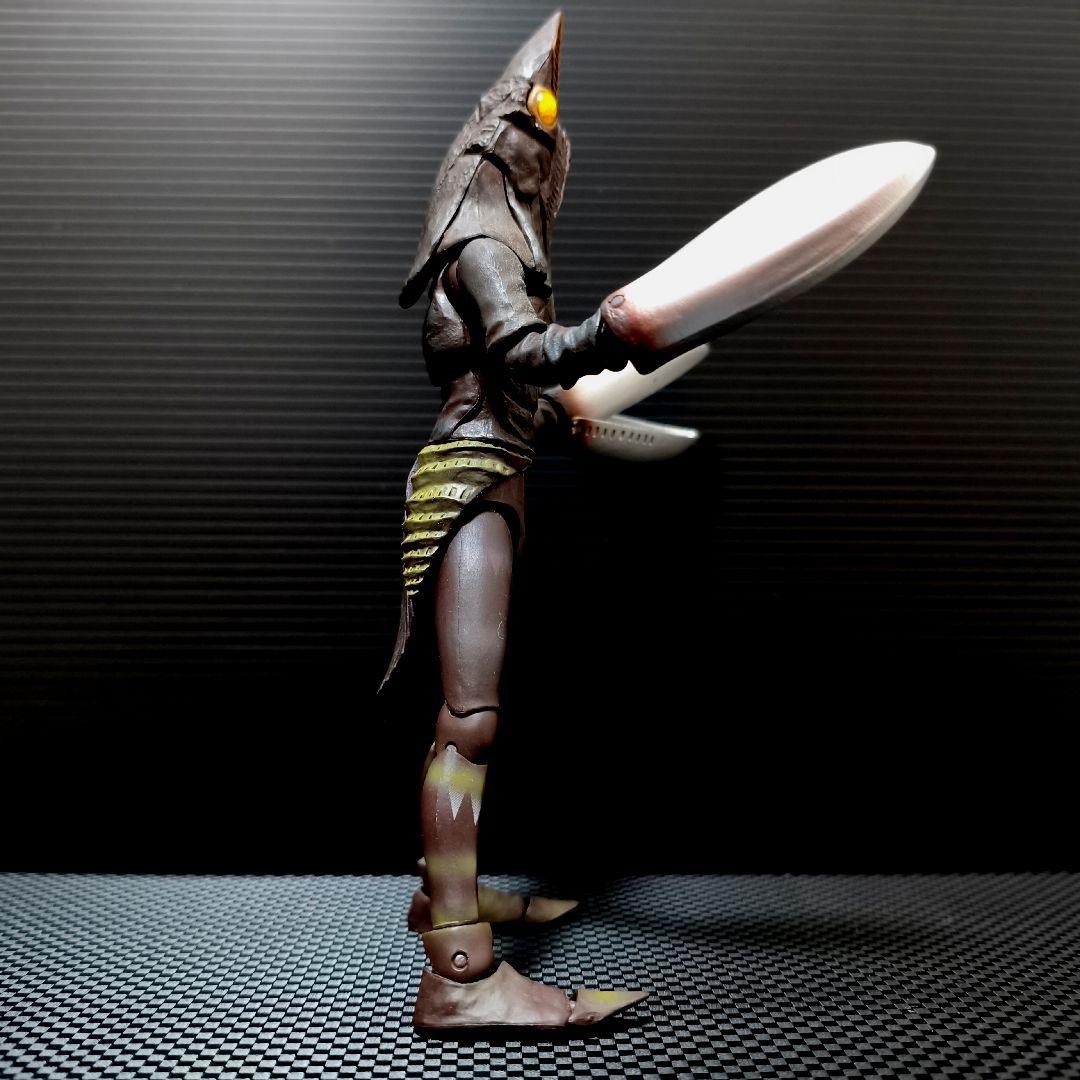 【希少品】バンダイ ULTRA-ACT ウルトラアクト バルタン星人【中古】