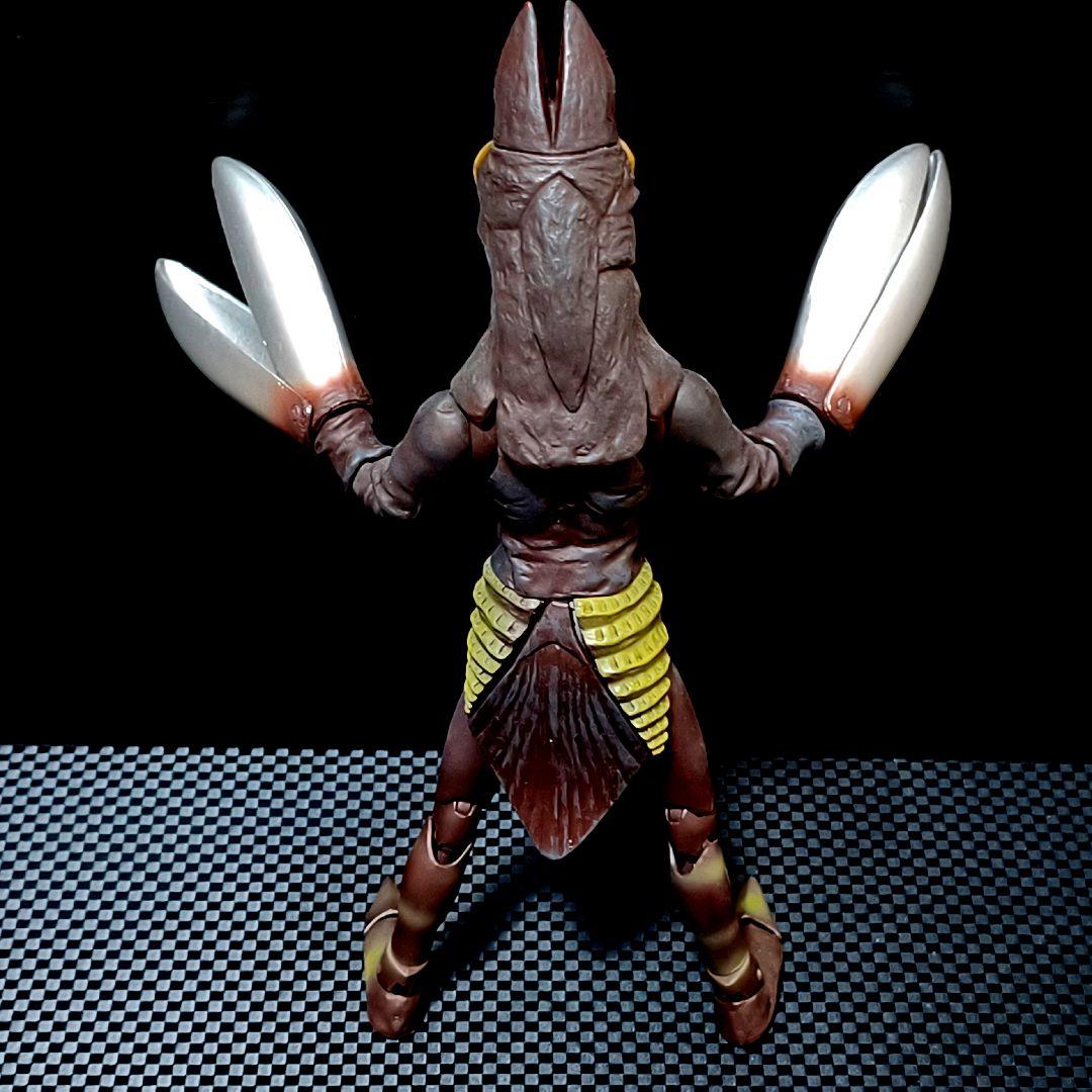 【希少品】バンダイ ULTRA-ACT ウルトラアクト バルタン星人【中古】