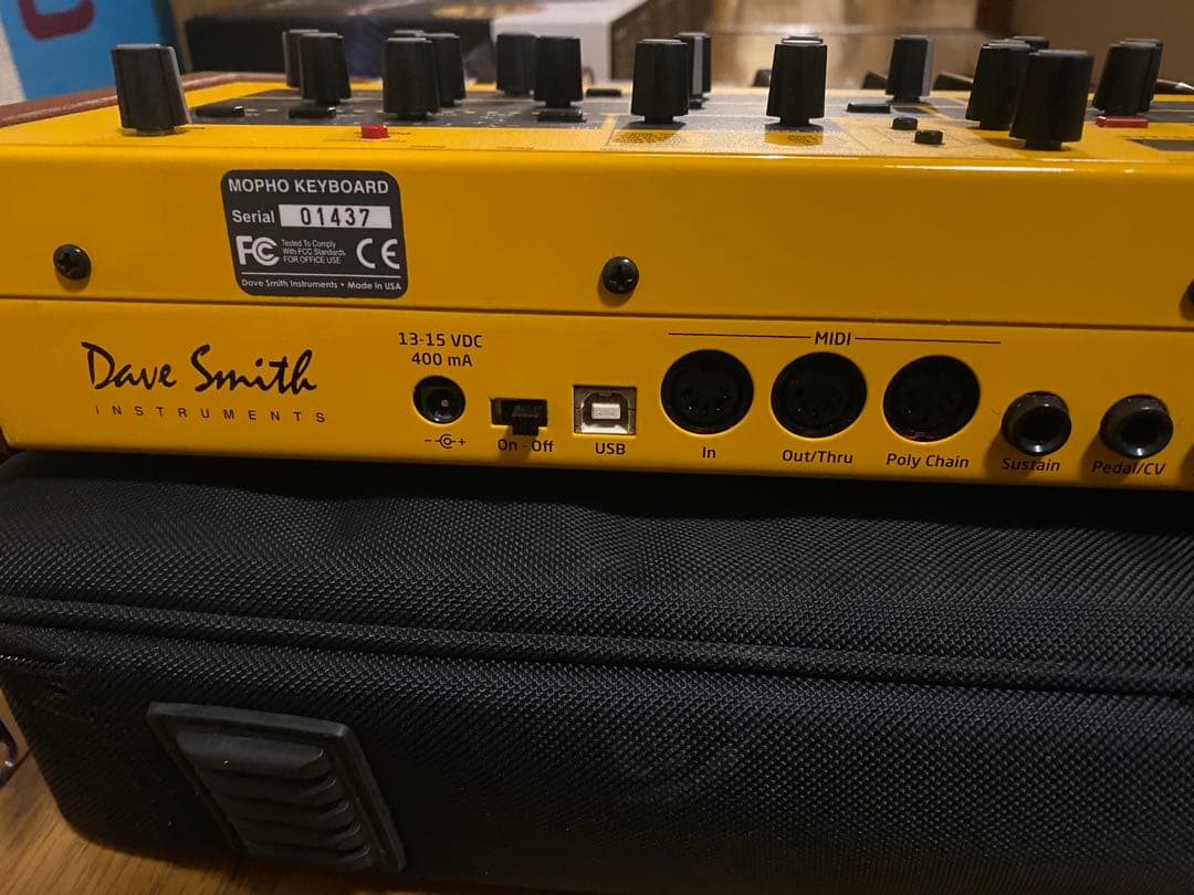 モーフォシンセサイザー　Dave Smith Instruments Mopho