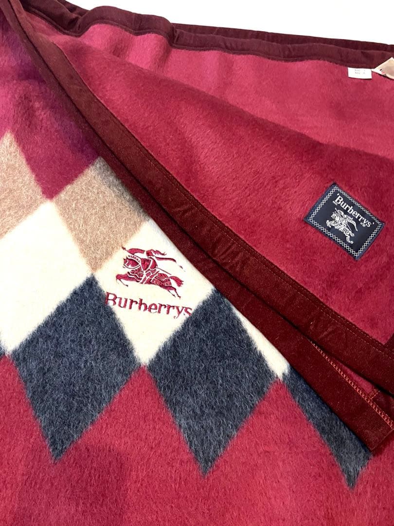 ⭐️未使用　Burberrys アーガイル柄　純毛毛布　ラム混　西川産業　ボルドー