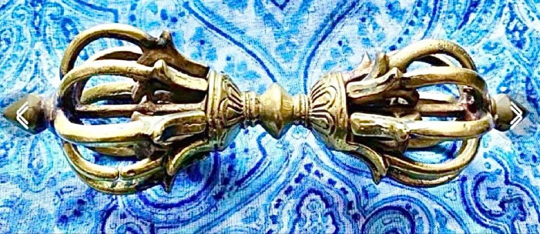 金運！厄除！心願成就！をもたらす　縦15cm ！九鈷杵　特別祈祷済み　チベット製