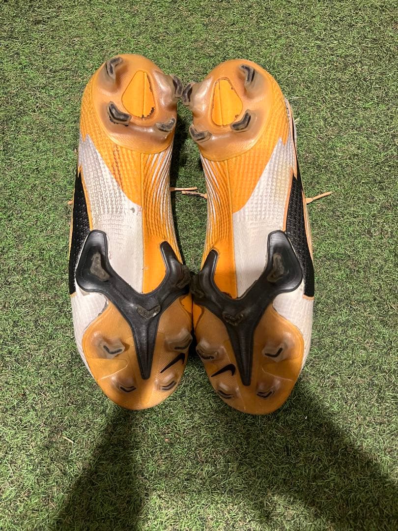 Nike Mercurial ヴェイパー13