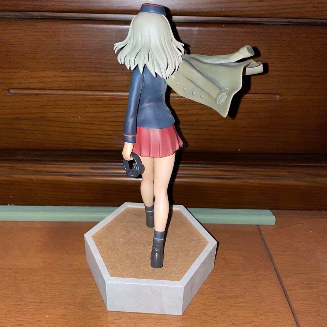 ワンフェス ガレージキット完成品　ガールズ＆パンツァー 逸見エリカ フィギュア
