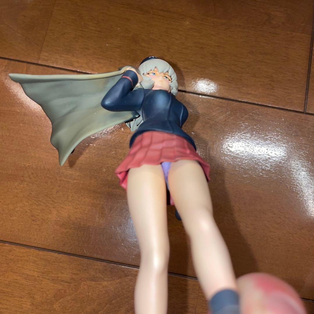 ワンフェス ガレージキット完成品　ガールズ＆パンツァー 逸見エリカ フィギュア