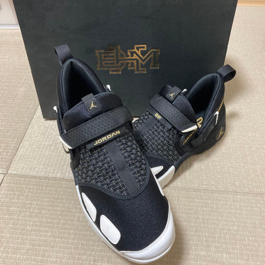 ナイキ ジョーダン トランナー LX BHM ブラックホワイトメタリックゴールド