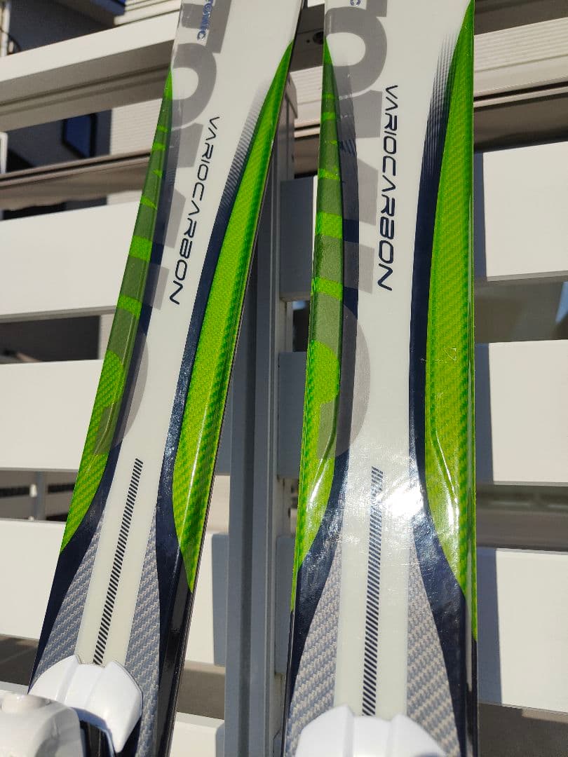 ATOMIC VARIOCARBON スキー板157センチ 美品☆