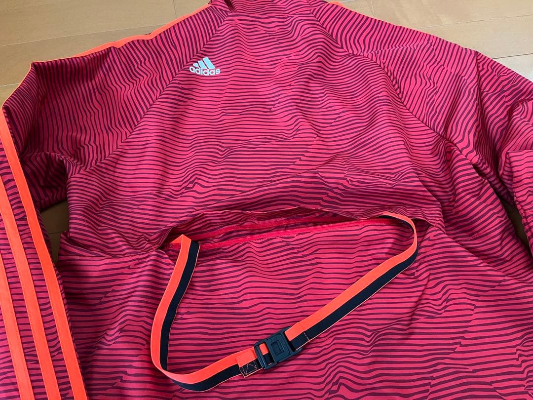 adidasマンチェスター・ユナイテッド トラックジャケット