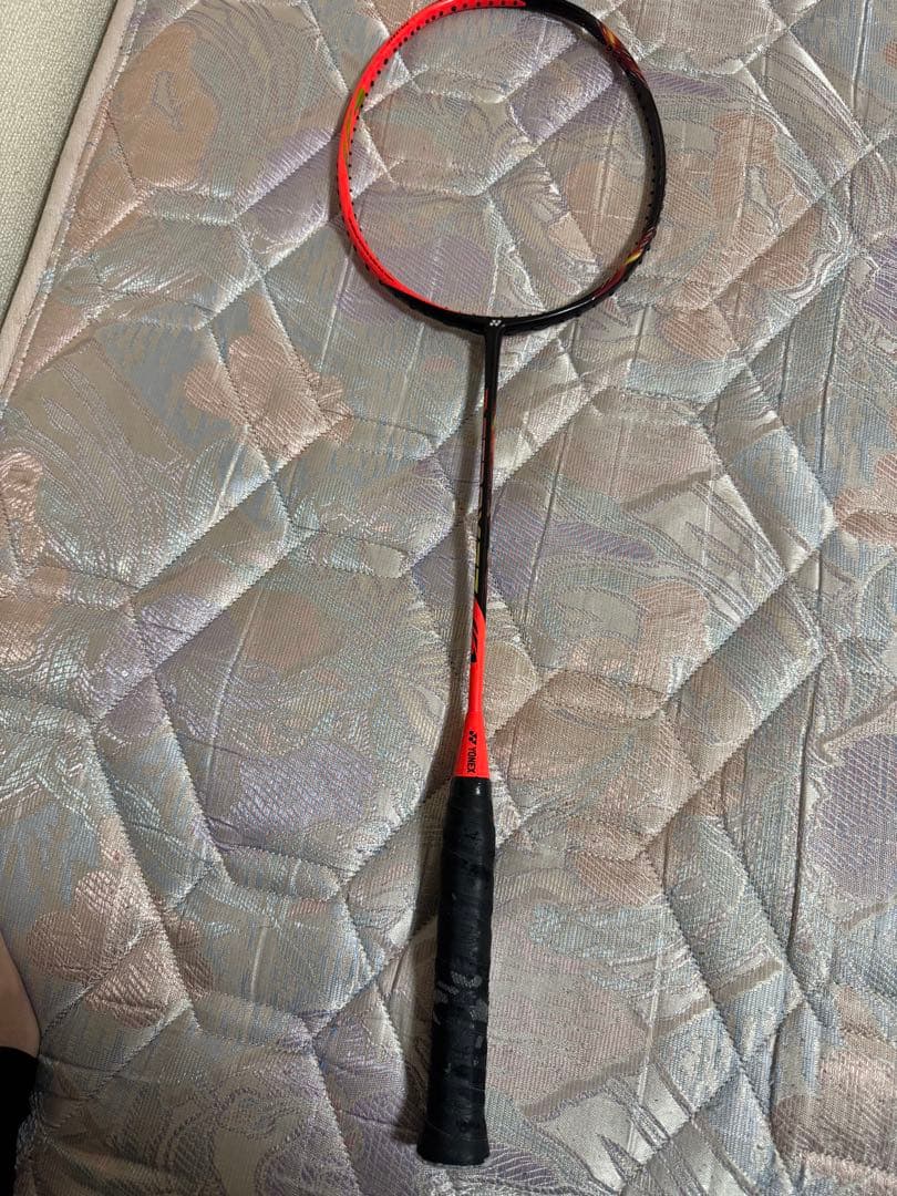 極美品】YONEX ヨネックス ASTROX 77 4ug5 廃盤 オレンジ