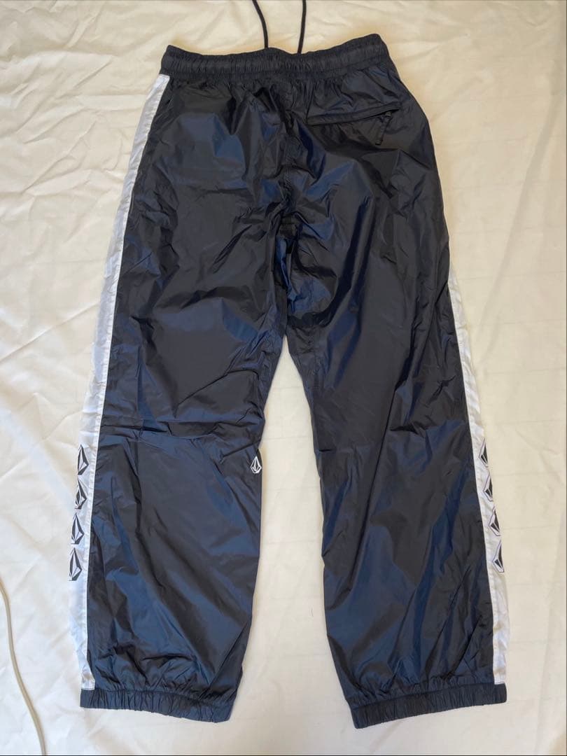 Volcom スノーウェア　ナイロンパンツ Sサイズ