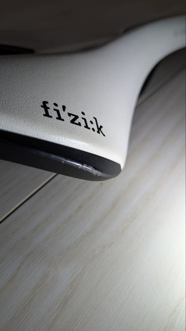 fizik Aliante R3 Open Regular サドル+リアマウント