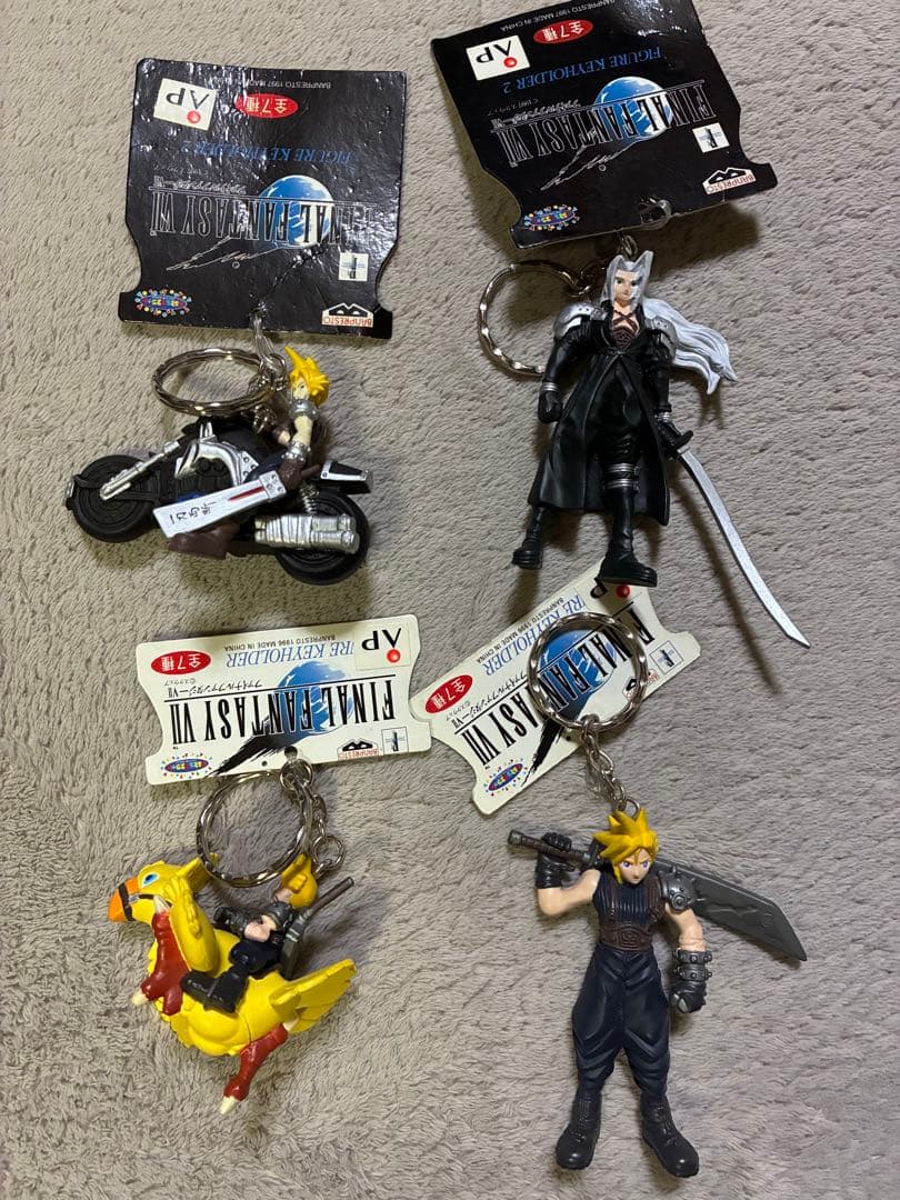 ファイナルファンタジーVII セフィロス クラウド　フィギュア　キーホルダー