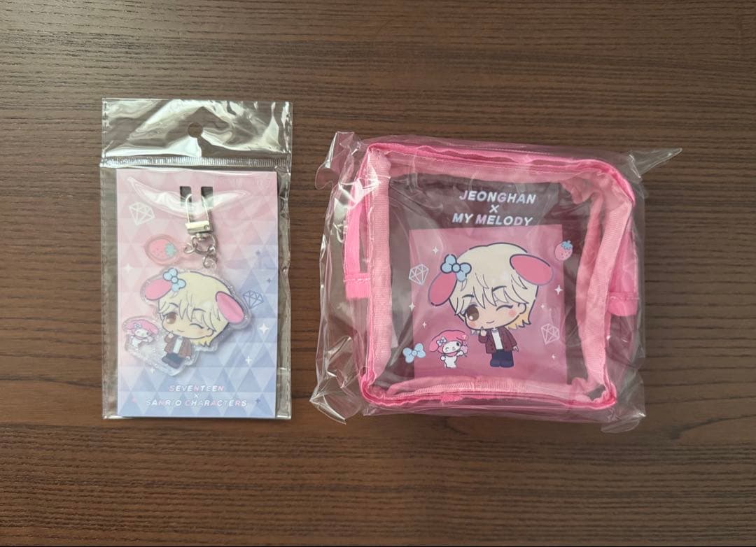 【値下げ】 サンリオ ジョンハン マイメロディ Ｔシャツ ポーチ キーホルダー