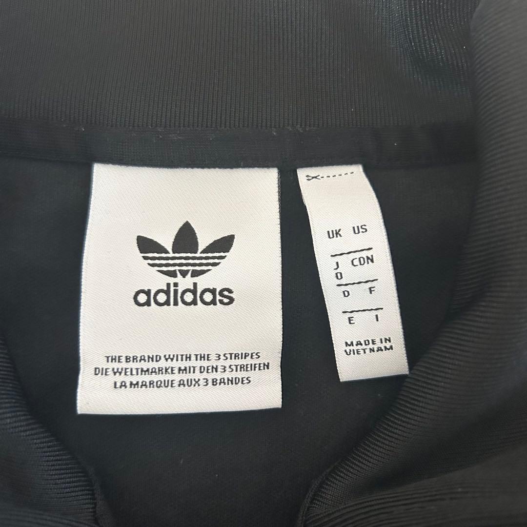 adidasアディダス 黒　ジャージ　ジップアップパーカー
