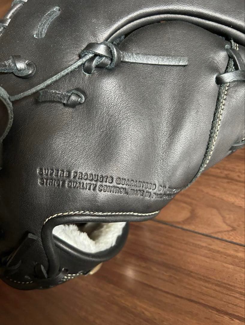 Mizuno Global Elite グローブ 黒　ファーストミット　少年軟式