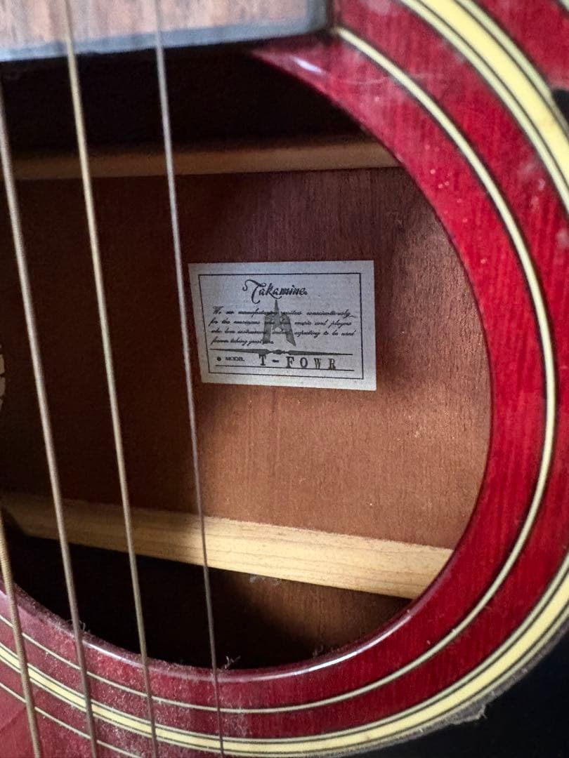 Takamine 赤 アコースティックギター