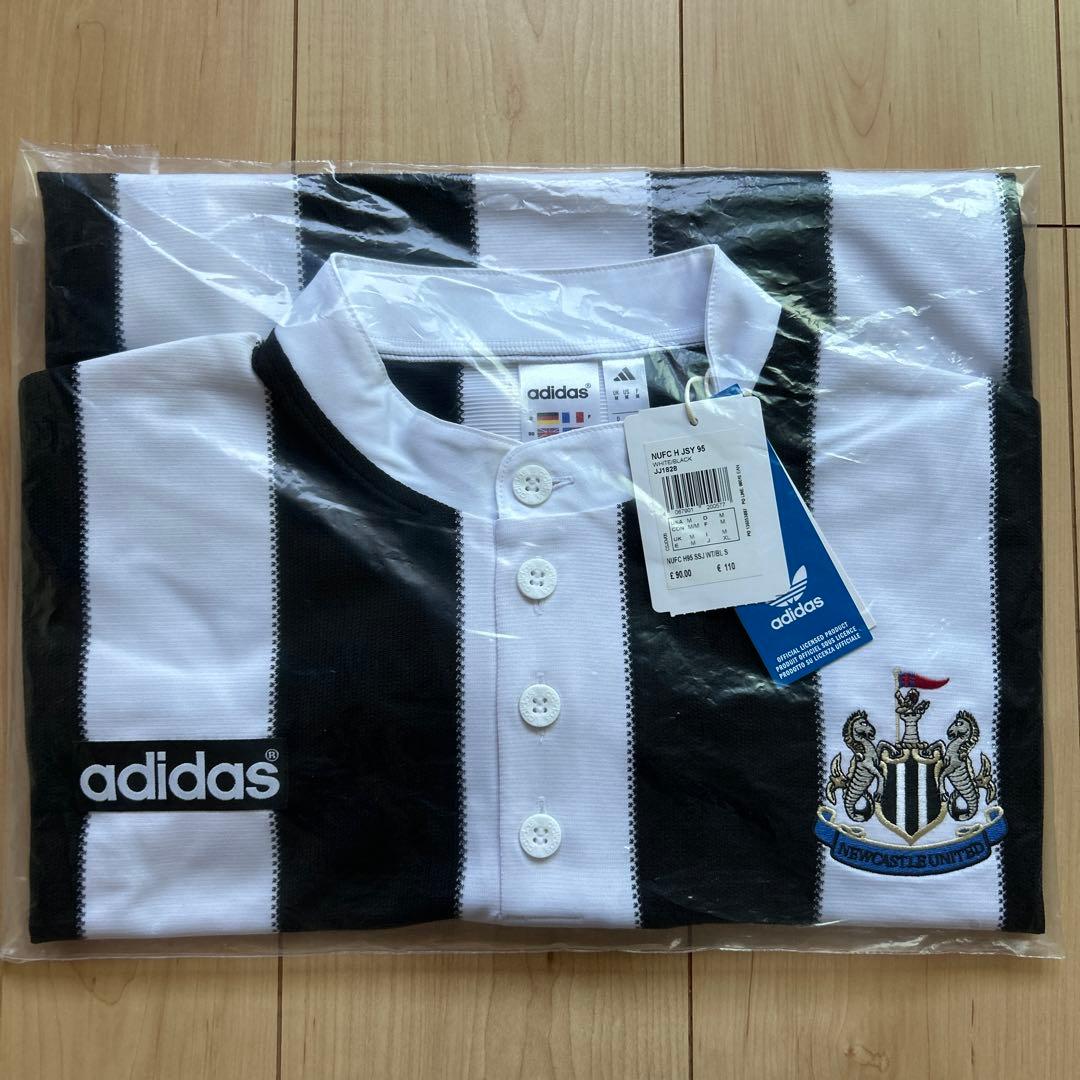 正規品新品☆ニューカッスル・ユナイテッドFC95/97ホーム復刻ユニフォームM