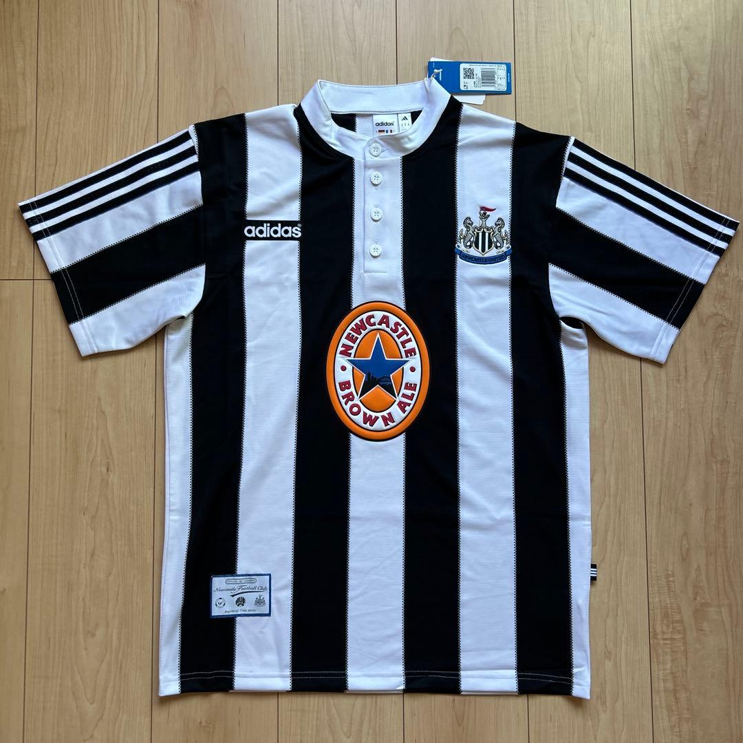 正規品新品☆ニューカッスル・ユナイテッドFC95/97ホーム復刻ユニフォームM