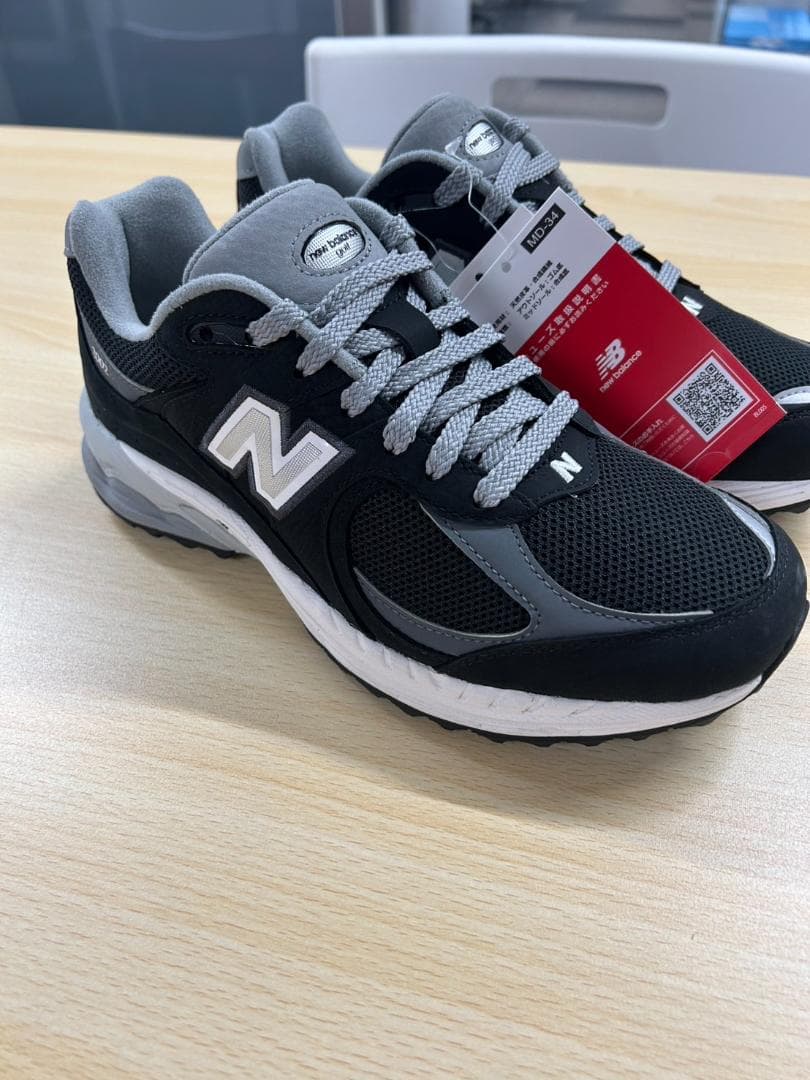 New Balance 2002R ブラック/グレー シューズ