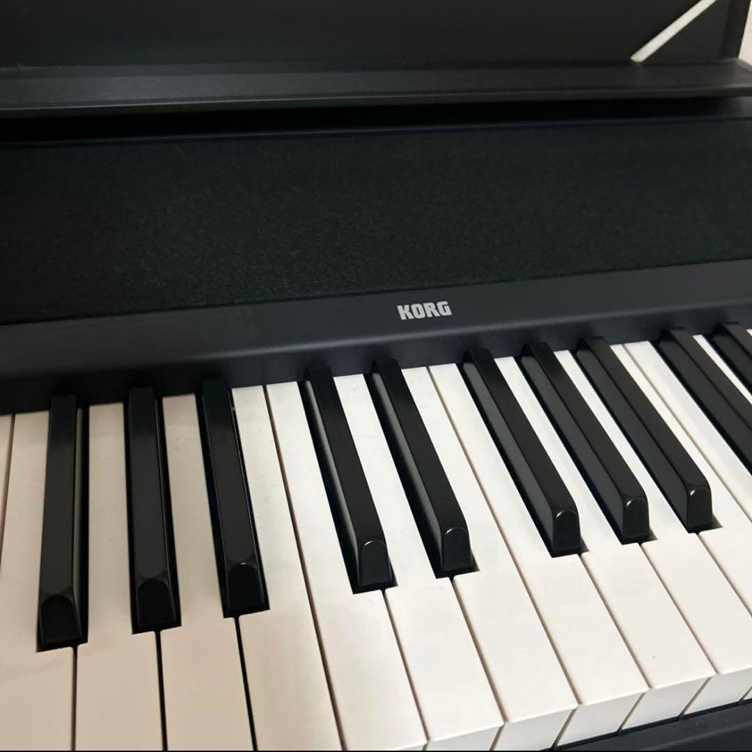 ① KORG B2N 電子ピアノ