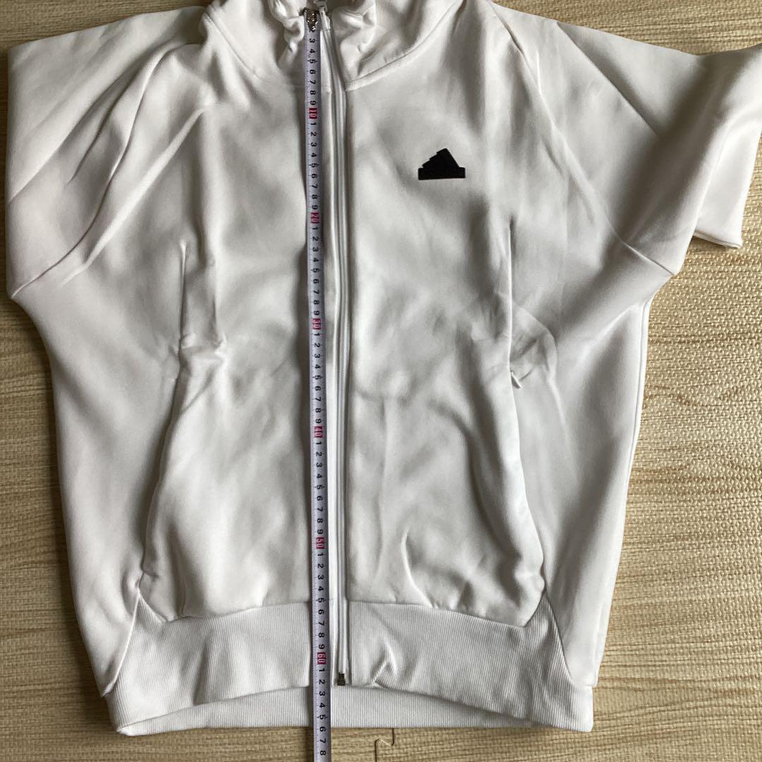 adidas ホワイト フード付き パーカー　IN5092