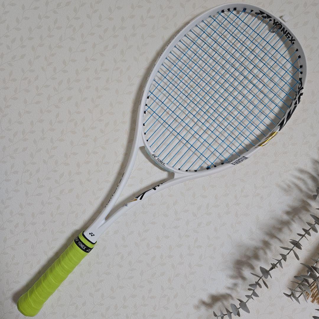 専用　超美品　YONEX　ジオブレイク 70v　SL2　軟式ラケット　ホワイト