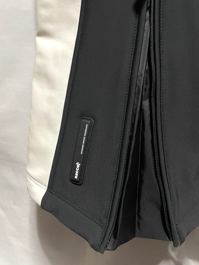 セール☆ 撥水&防風&通気性☆ 新品　ZARA RECCO® スキーフレアパンツ
