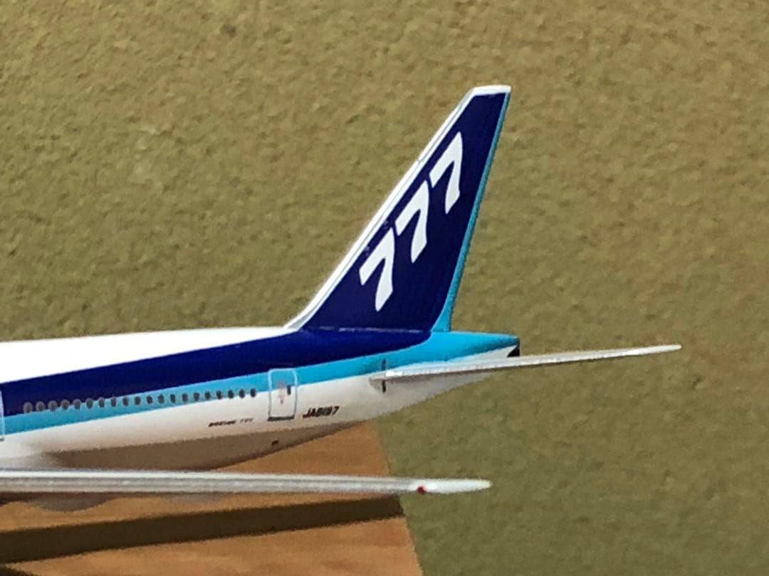1/400 ANA B777-200ER(777尾翼ハイブリット)