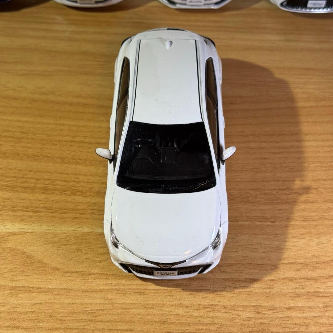【非売品】トヨタ カローラスポーツ カラーサンプルミニカー 1/30