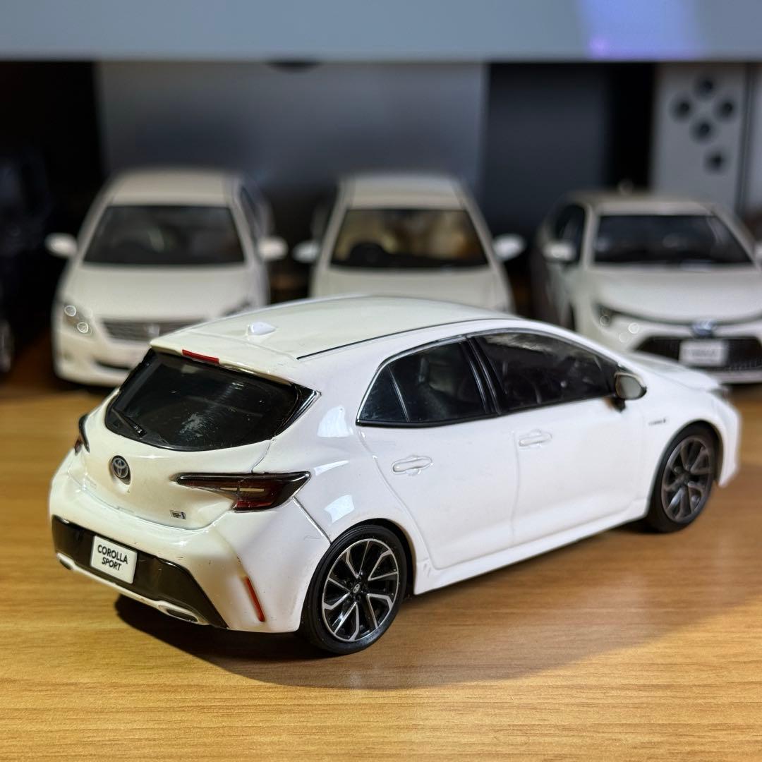 【非売品】トヨタ カローラスポーツ カラーサンプルミニカー 1/30