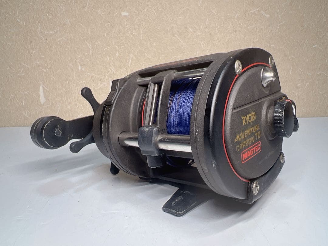 リール RYOBI ADVENTURE CARBON 70 MAGTEC
