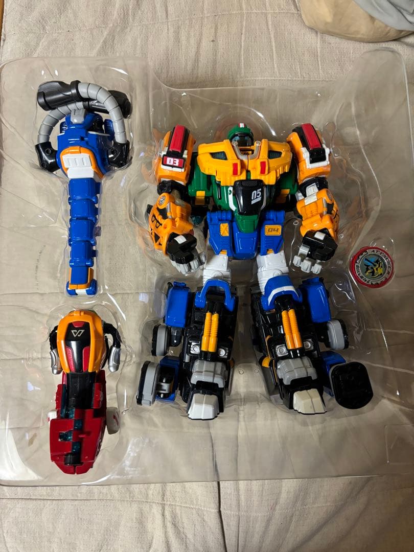 メタリオンズ　韓国ロボット　サンダーガーディアン　3合体