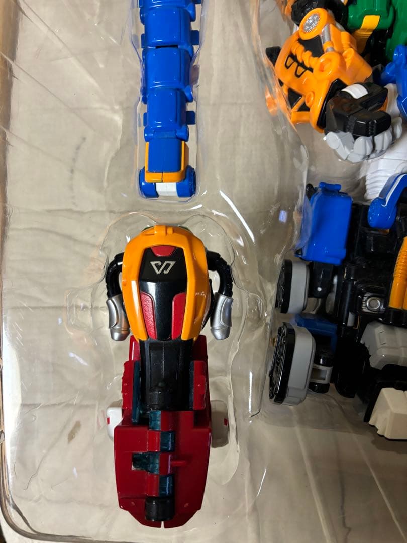 メタリオンズ　韓国ロボット　サンダーガーディアン　3合体