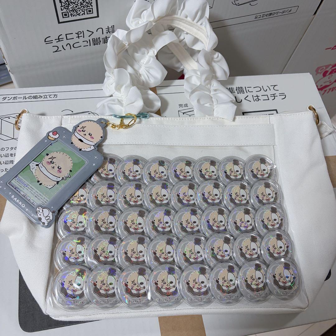 ちいかわ　ラッコ　ラッコ先生　痛バ　缶バッジ　うさぎ　ハチワレ　モモンガ