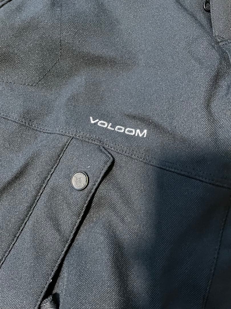 美品　VOLCOM スノーウェア　パンツ　ブラック