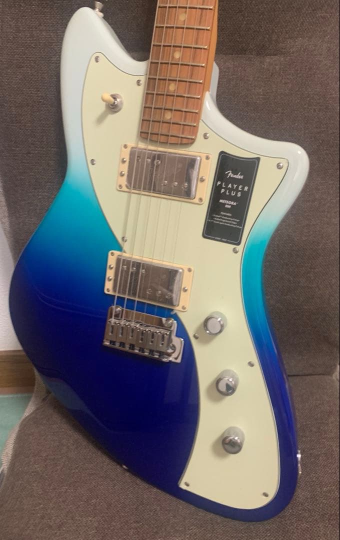ギター Fender Player Plus meteora