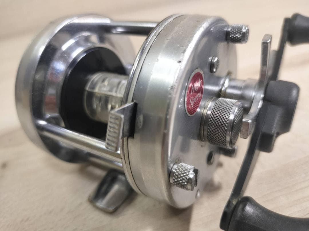 ☆ABU GARCIA アブ アンバサダー 5500C　ビンテージリール　銀