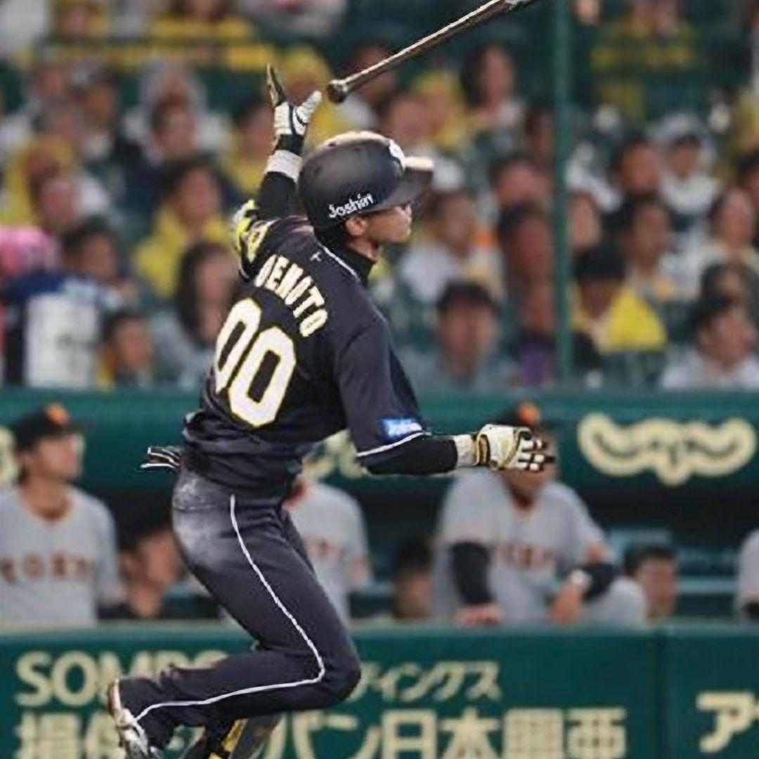 上本博紀00★阪神タイガース・2017伝統の一戦★ ブラック ユニフォーム★黒虎